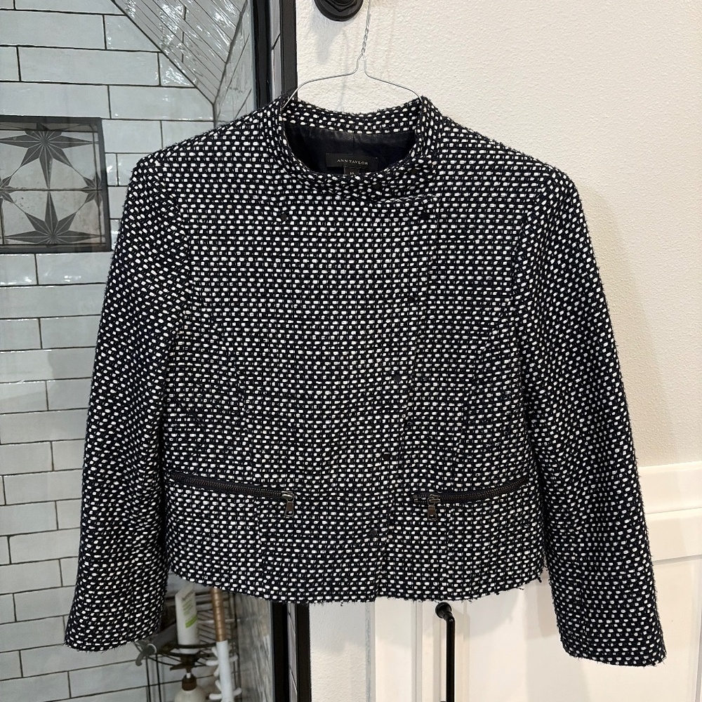Moto type blazer waist length